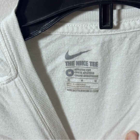 Nike The Nike Tee Kids White T-Shirt Athletic Cut Girls size M. - Picture 3 of 5